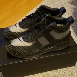 Used Nike Air Lebron x John Elliot size 9
